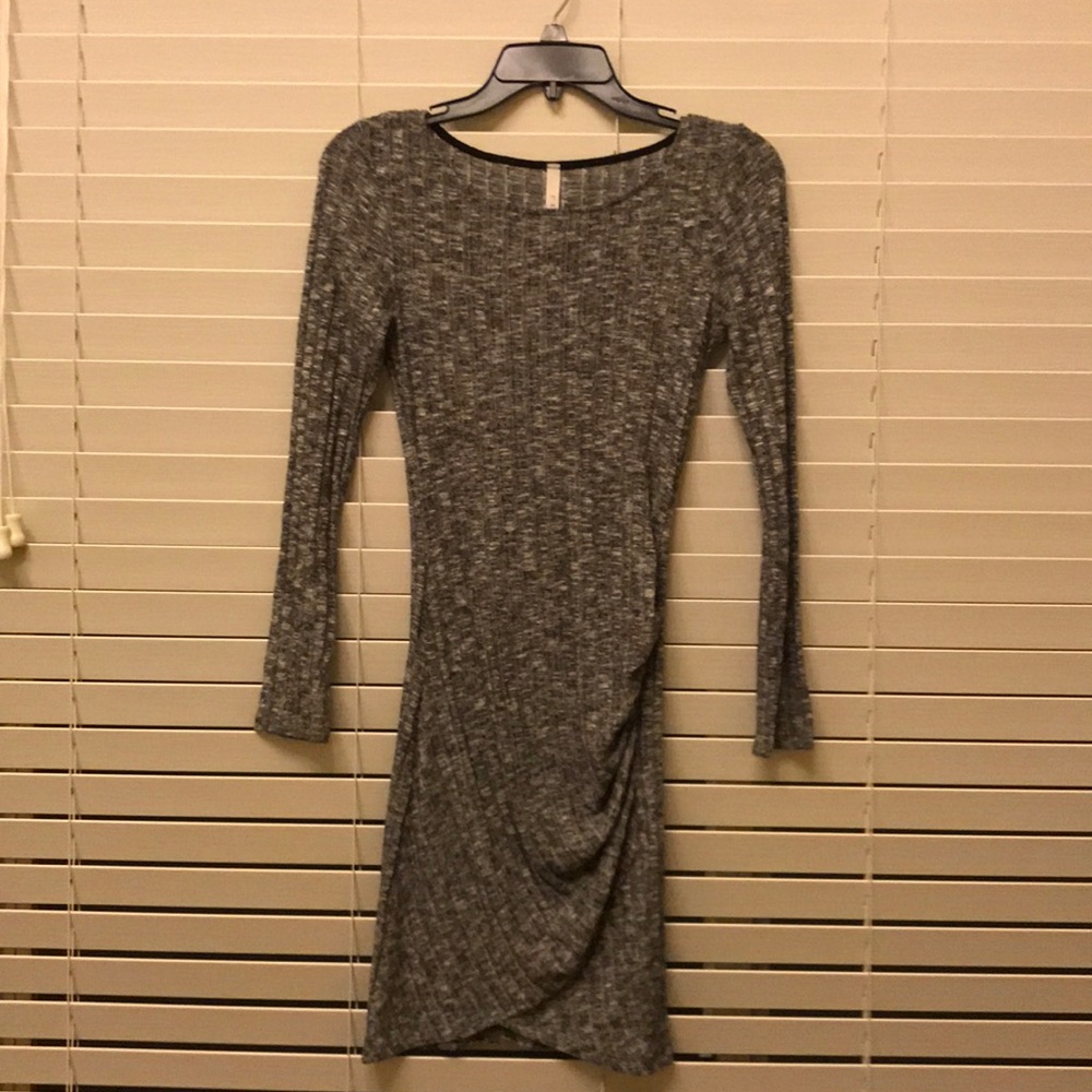 Comfy Gray Sweater Dress. Sz M
